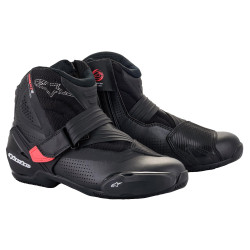 Ghete pentru femei ALPINESTARS STELLA SMX-1 R V2 VENTED BLACK/RED Ghete pentru femei ALPINESTARS STELLA SMX-1 R V2 VENTED BLACK/RED