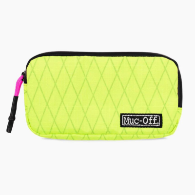 Husa pentru accesorii Muc-Off Essentials Case, Galben fluo Husa pentru accesorii Muc-Off Essentials Case, Galben fluo