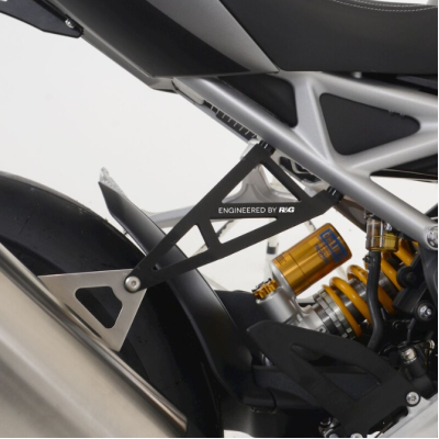Suport pentru generația R&G RACING Exhaust hangers black - Triumph Speed Triple 1200 RS/RR