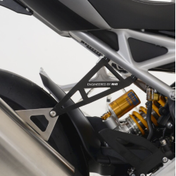 Placă pentru generare R&G RACING Rear Footrest Blanking Plate Kit & suporturi de evacuare negre - Triumph Speed Triple RS/RR