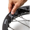 Sticker protector X-Grip pentru jante 21” și 18”/19” Sticker protector X-Grip pentru jante 21” și 18”/19” thumb