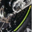 Protector pentru disc spate X-Grip KTM SX/SX-F 13-22; Husqvarna FC/TC 14-22; Gas Gas MC/MC-F 21-23 Negru thumb