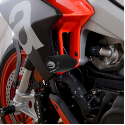 Capace de protecție R&G RACING Aero Crash Protectors Black - Aprilia Tuono 660 22-24 Capace de protecție R&G RACING Aero Crash Protectors Black - Aprilia Tuono 660 22-24