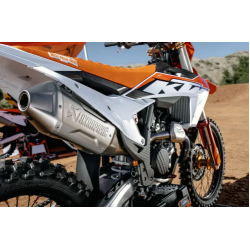 Linia de Evoluție Akrapovic KTM SX-F450 23-26; Husqvarna FC450 23-26; Gas Gas MC450 24-25 Linia de Evoluție Akrapovic KTM SX-F450 23-26; Husqvarna FC450 23-26; Gas Gas MC450 24-25