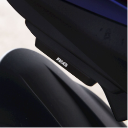Placă R&G RACING Rear Footrest Blanking Plate Black - Aprilia RS660 20-25 / Tuono 660 22-24