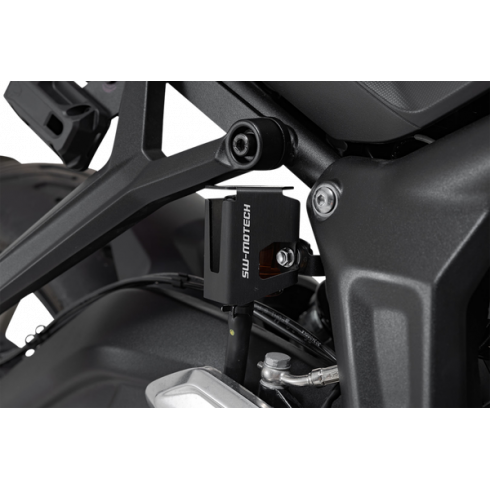 Rezervor protector lichid de frana SW-MOTECH BRAKE RESERVOIR GUARD z Rezervor protector lichid de frana SW-MOTECH BRAKE RESERVOIR GUARD z
