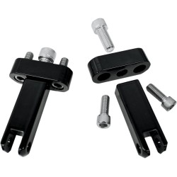 Set de montare pentru suport picior pasager negru DRAG SPECIALTIES 1620-1046 Set de montare pentru suport picior pasager negru DRAG SPECIALTIES 1620-1046