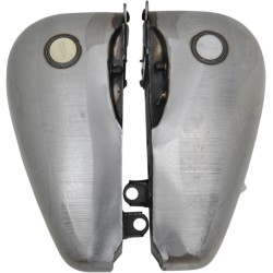 Rezervor de combustibil FAT BOB flat-side 6 galoane DRAG SPECIALTIES 011338-BX37 Rezervor de combustibil FAT BOB flat-side 6 galoane DRAG SPECIALTIES 011338-BX37