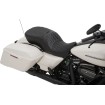Șa mare pentru touring cu poziționare frontală, care acceptă spătare montate pe cadru DRAG SPECIALTIES 0801-1110 Șa mare pentru touring cu poziționare frontală, care acceptă spătare montate pe cadru DRAG SPECIALTIES 0801-1110 thumb