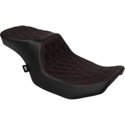 Șa Peformance Predator 2-up double diamond red vinyl DRAG SPECIALTIES 4692D Șa Peformance Predator 2-up double diamond red vinyl DRAG SPECIALTIES 4692D