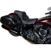 Șa Predator III - dublu romboidală - neagră cu cusătură neagră - Softail 18+ DRAG SPECIALTIES 0802-1491 Șa Predator III - dublu romboidală - neagră cu cusătură neagră - Softail 18+ DRAG SPECIALTIES 0802-1491 thumb