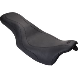 Șa DAYTRIPPER one-piece 2-up special stitch MUSTANG SEATS 76025 Șa DAYTRIPPER one-piece 2-up special stitch MUSTANG SEATS 76025