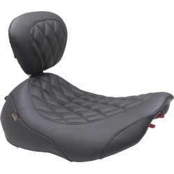 Șa largă Tripper - Solo - maro închis/cu cusături negre MUSTANG SEATS 89503 Șa largă Tripper - Solo - maro închis/cu cusături negre MUSTANG SEATS 89503
