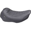 Șa largă Tripper - Solo - maro închis/cu cusături negre MUSTANG SEATS 89503 Șa largă Tripper - Solo - maro închis/cu cusături negre MUSTANG SEATS 89503 thumb
