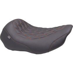 Șa lată Tripper - Solo - cusături portocaliu mandarină MUSTANG SEATS 88503MO