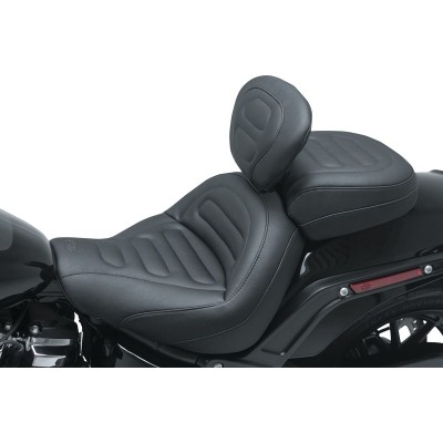 Șa solo standard touring cu detalii ridicate și spătar pentru șofer MUSTANG SEATS 79334 Șa solo standard touring cu detalii ridicate și spătar pentru șofer MUSTANG SEATS 79334