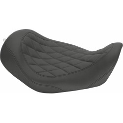 Șa wide tripper solo cu cusătură diamant neagră MUSTANG SEATS 76704 Șa wide tripper solo cu cusătură diamant neagră MUSTANG SEATS 76704