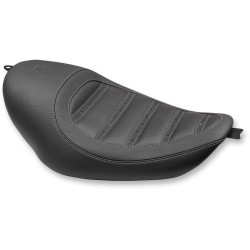 Șa solo DAYTONA FRED KODLIN SIGNATURE SERIES cu detalii ridicate și benzi de accent din piele MUSTANG SEATS 76303