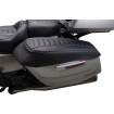 Capac pentru capac de geantă negru cu fir metalic MUSTANG SEATS 88404GM Capac pentru capac de geantă negru cu fir metalic MUSTANG SEATS 88404GM thumb