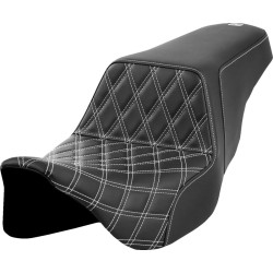 Șa cu trepte - față cu cusătură tip grilaj - cusătură albă SADDLEMEN 808-07B-17206 Șa cu trepte - față cu cusătură tip grilaj - cusătură albă SADDLEMEN 808-07B-17206