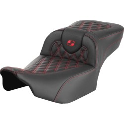 Șa RoadSofa - fără spătar - Lattice Stitch - cusătură roșie - extinsă SADDLEMEN 823-07-18404 Șa RoadSofa - fără spătar - Lattice Stitch - cusătură roșie - extinsă SADDLEMEN 823-07-18404