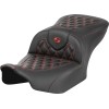 Șa RoadSofa - fără spătar - carbon - cusătură roșie SADDLEMEN 823-07-20604
