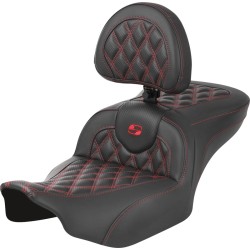 Șa RoadSofa - cu spătar - carbon - cusătură roșie SADDLEMEN 823-07-206B4 Șa RoadSofa - cu spătar - carbon - cusătură roșie SADDLEMEN 823-07-206B4