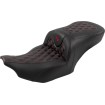 Șa RoadSofa - cu spătar - carbon - cusătură roșie SADDLEMEN 823-07-206B4 Șa RoadSofa - cu spătar - carbon - cusătură roșie SADDLEMEN 823-07-206B4 thumb