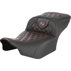 Șa RoadSofa - fără spătar - carbon - cusătură portocalie - extinsă SADDLEMEN 823-07-20703 Șa RoadSofa - fără spătar - carbon - cusătură portocalie - extinsă SADDLEMEN 823-07-20703