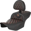 Șa RoadSofa - cu spătar - carbon - cusătură portocalie - extinsă SADDLEMEN 823-07-207B3