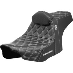 Șa SDC performance grip cu cusătură albă B/R SADDLEMEN SC82307DB6 Șa SDC performance grip cu cusătură albă B/R SADDLEMEN SC82307DB6