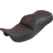 Șa RoadSofa Tri Gripper - rază standard - cusătură roșie - fără spătar SADDLEMEN 808-07B-21004 Șa RoadSofa Tri Gripper - rază standard - cusătură roșie - fără spătar SADDLEMEN 808-07B-21004 thumb