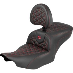 Șa Roadsofa - cu spătar - cusătură roșie SADDLEMEN 823-07-210B4 Șa Roadsofa - cu spătar - cusătură roșie SADDLEMEN 823-07-210B4