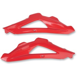Capace superioare radiator HUSQVARNA CR/WR/TE/TC roșii UFO PLAST HU03316#062 Capace superioare radiator HUSQVARNA CR/WR/TE/TC roșii UFO PLAST HU03316#062