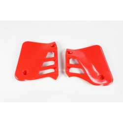 Capace radiator HONDA roșii UFO PLAST HO02602#061 Capace radiator HONDA roșii UFO PLAST HO02602#061