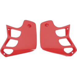 Capace radiator HONDA CR125/250 UFO-roșii UFO PLAST HO02610#061 Capace radiator HONDA CR125/250 UFO-roșii UFO PLAST HO02610#061